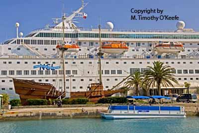 Bermuda Ordnance Island dock Deliverance II cruise ship